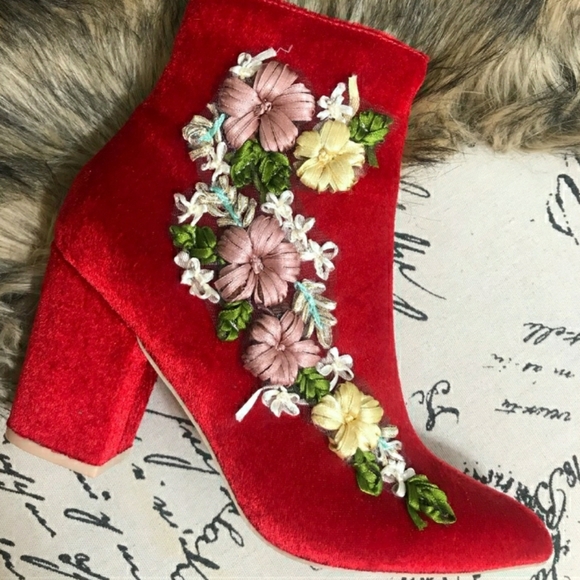 LAST PAIR! Rosie Future Fabric Bootie - Picture 4 of 7